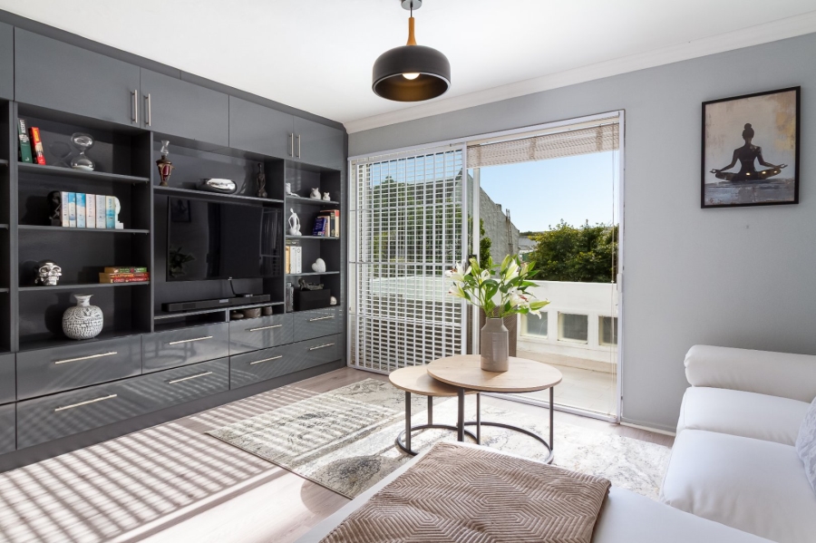 2 Bedroom Property for Sale in Green Point Western Cape